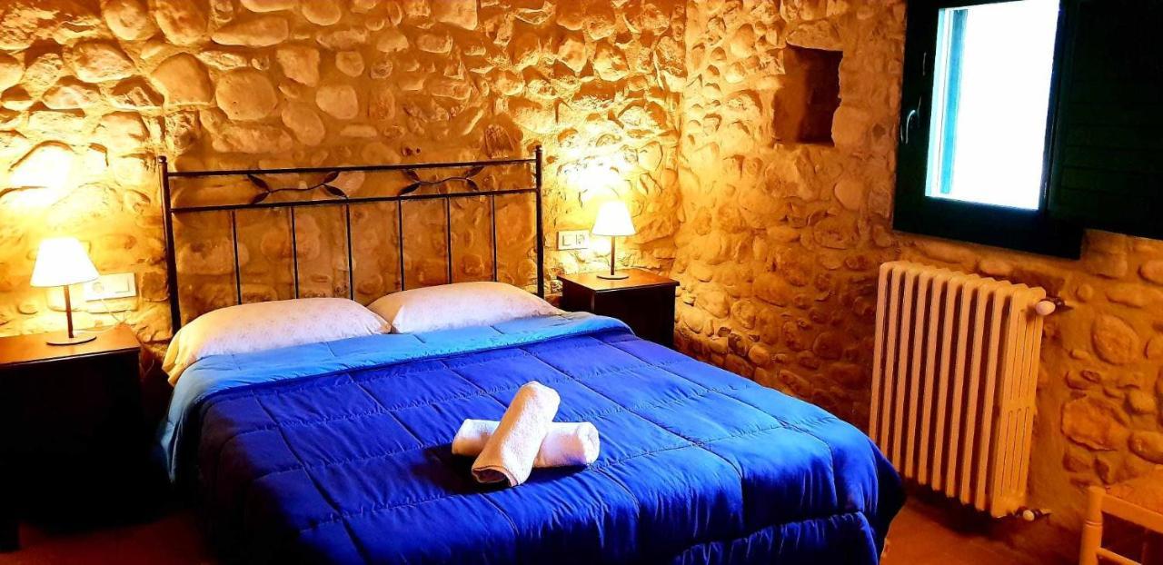 Masia Para Grupos Con Piscina Privada28 Pax Cabanelles Exteriör bild
